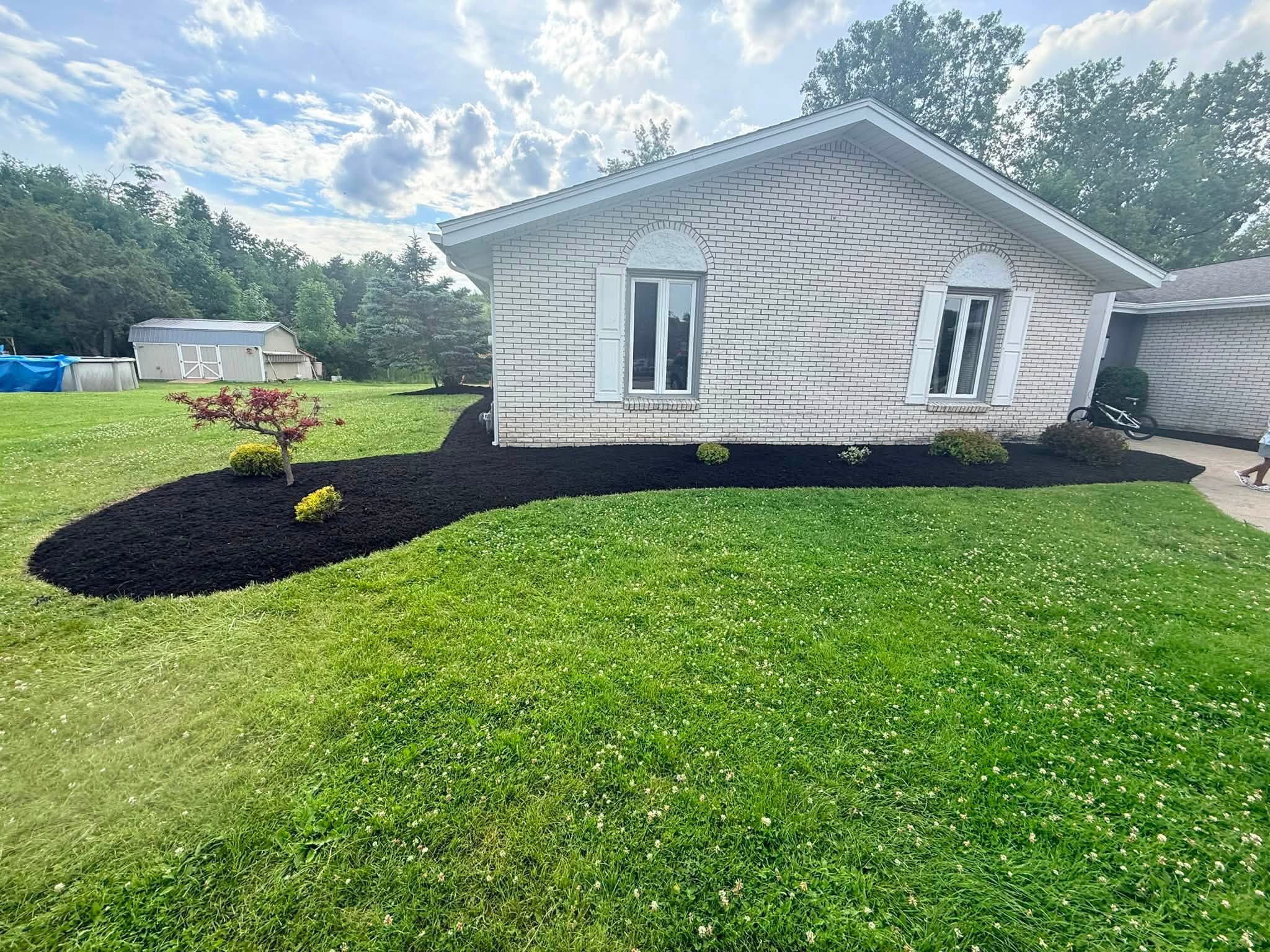 Read more about the article We at Calandra Landscaping and Snowplow take pride and our sharp edges